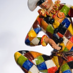 Statua Harlequin Piccola in Ceramica Rossa