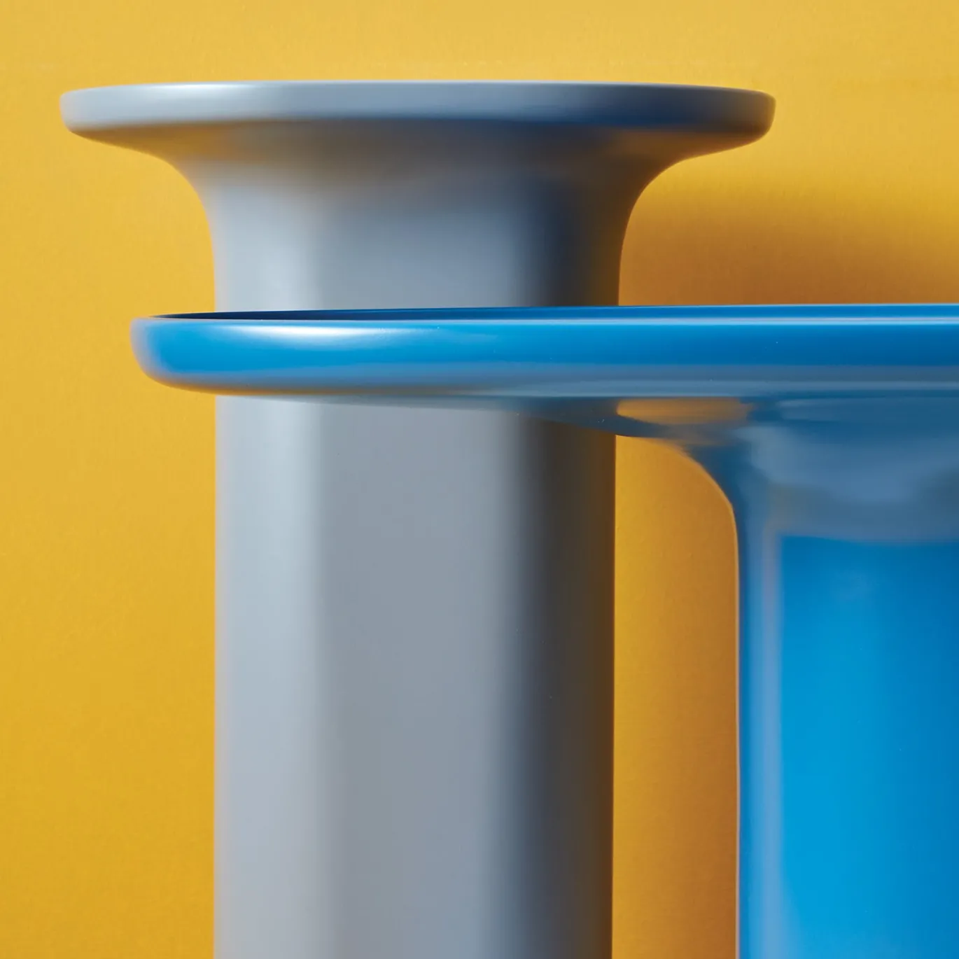 Sune L - Tavolino Laterale Grigio in Ceramica