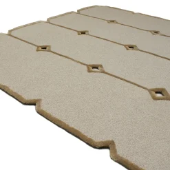 Tappeto Cut Out Beige in lana della Nuova Zelanda e tencel di Marcante-Testa