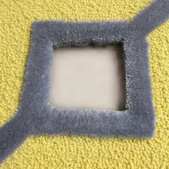 Tappeto Cut Out Giallo in Lana della Nuova Zelanda e Tencel di Marcante-Testa