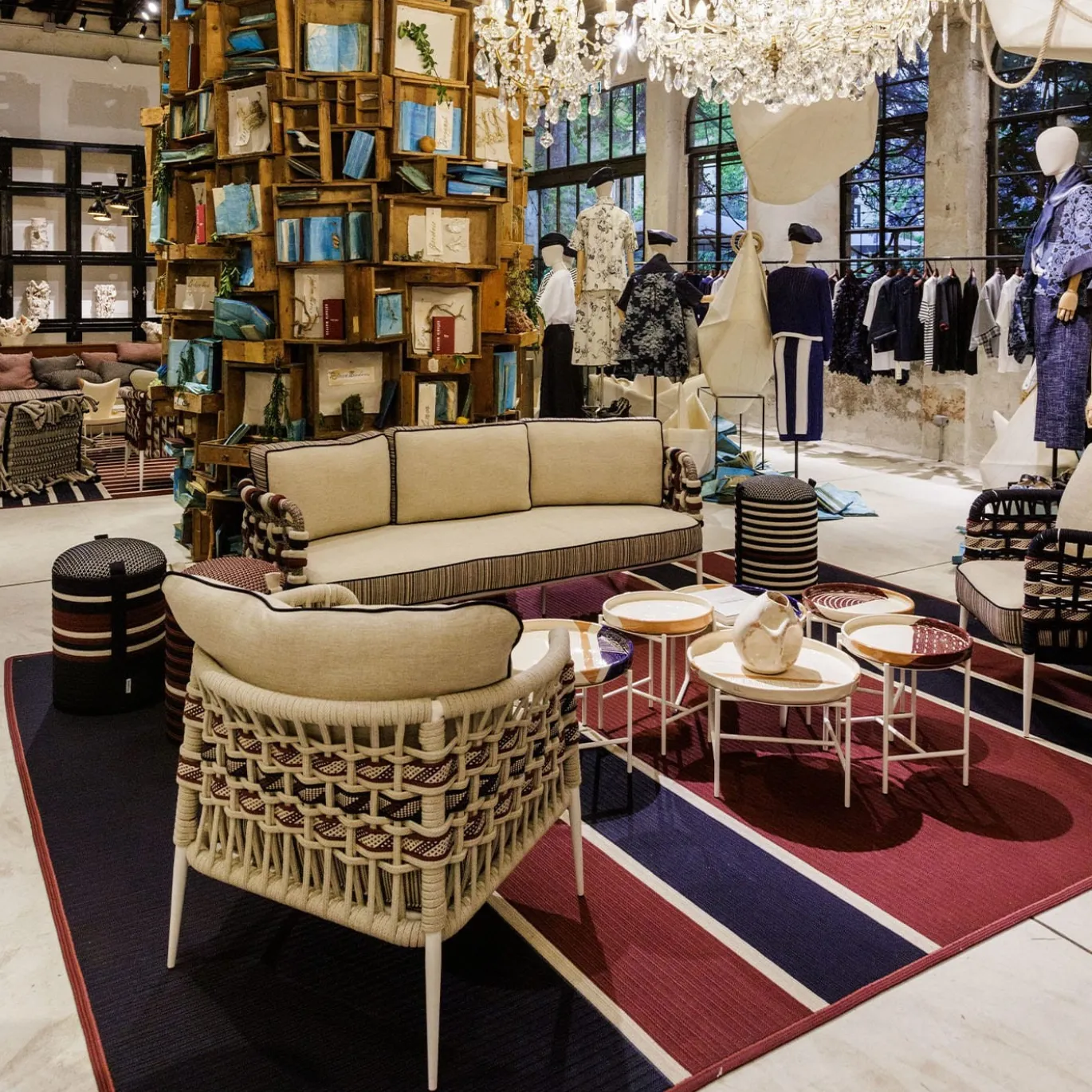 Tappeto da esterno rosso e blu di Antonio Marras