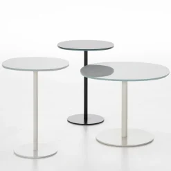 Tavolino alto nero Solenoide di Piero Lissoni