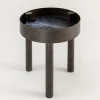 Tavolino alto rotondo in paglia nera Tray