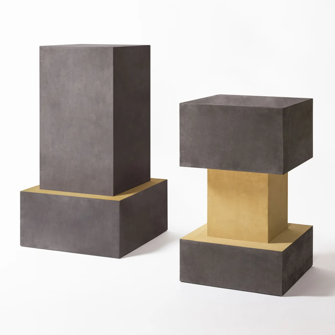 Tavolino Ara Plinth N.1 in Pelle