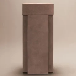 Tavolino Assoluto Plinth in Pelle Marrone