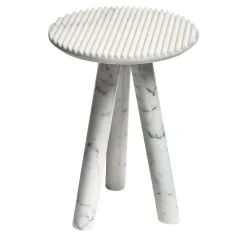 Tavolino bianco Rabbet di Patricia Urquiola
