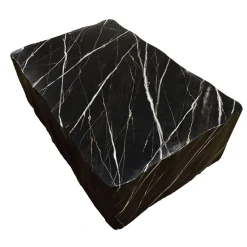 Tavolino con effetto marmo nero