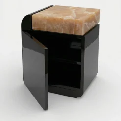 Tavolino Contenitore Amo Nero con Top in Onice Miele