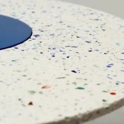 Tavolino da caffè basso rotondo Revéro in acciaio blu