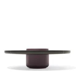 Tavolino da caffè in legno di frassino grigio con base in pelle e inserti in vetro