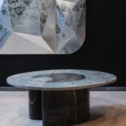 Tavolino da caffè Ninfea in marmo Marquina nero di Ashley Gadeova
