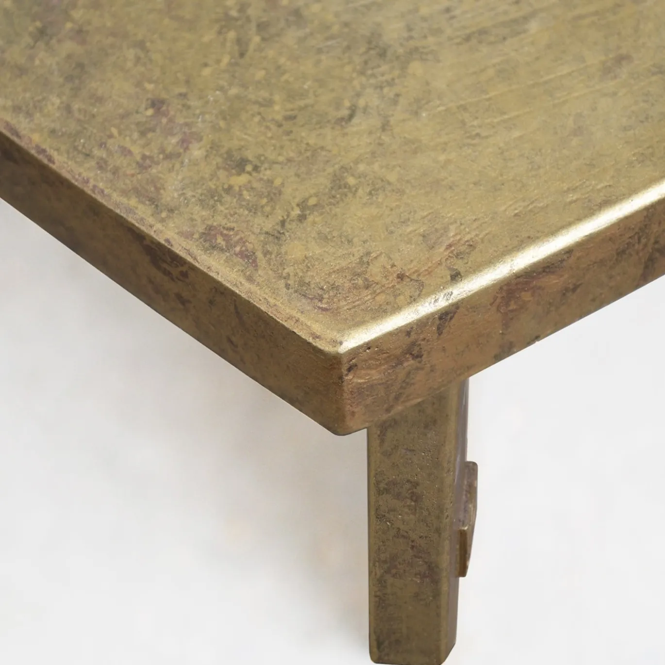 Tavolino da caffè quadrato Arkos in legno bronzato dorato