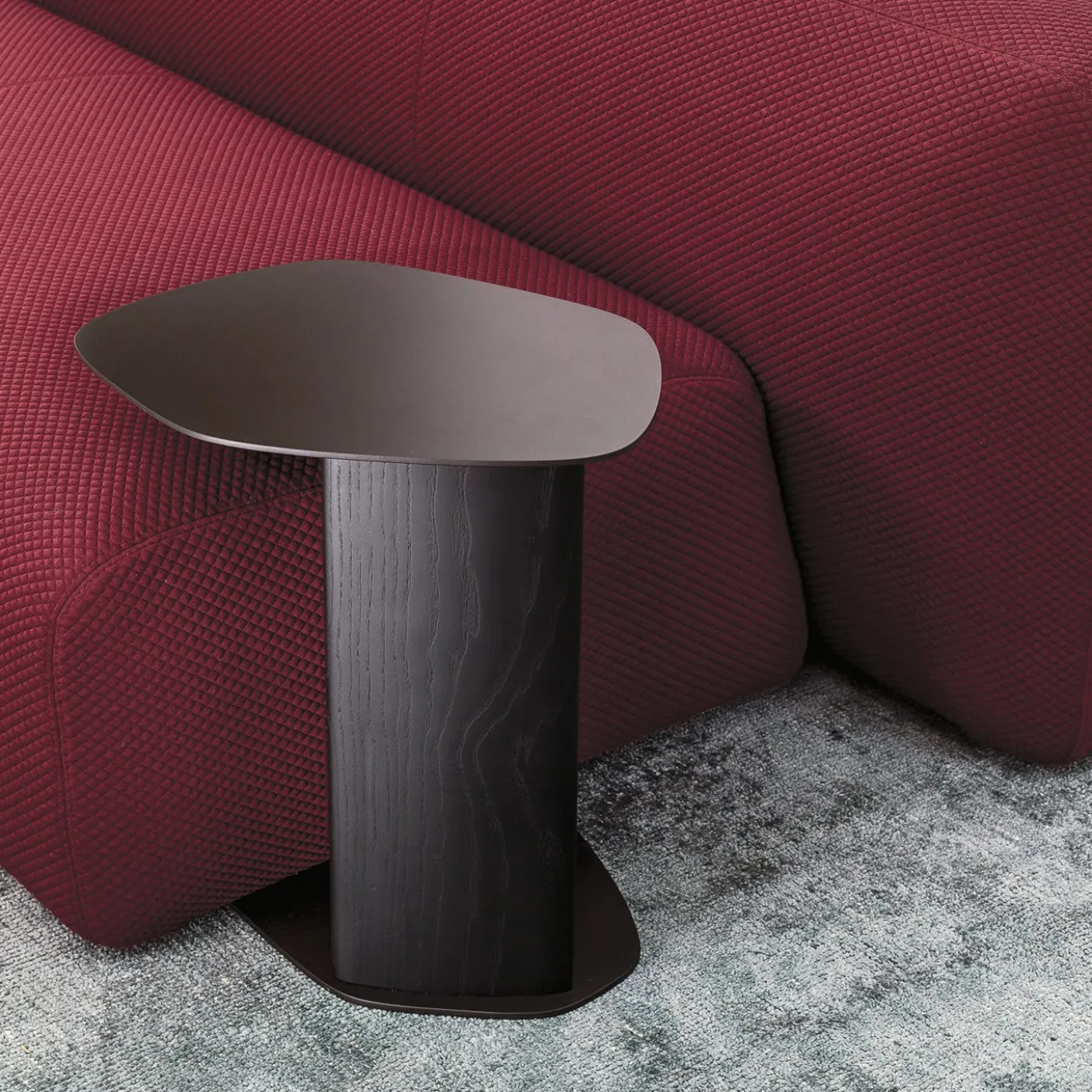 Tavolino da soggiorno Keisho moderno in legno di frassino nero
