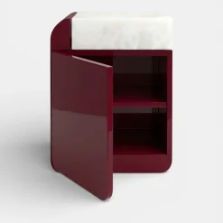 Tavolino in legno laccato Bordeaux con piano in onice bianco