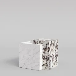 Tavolino in marmo di Carrara e Calacatta by Martage Collection