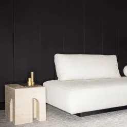 Tavolino in marmo Fiftyfour di Dainelli Studio