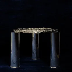 Tavolino in metallo intrecciato placcato argento