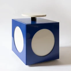 Tavolino laterale Cube Blu e Bianco Lucido Toy Boy