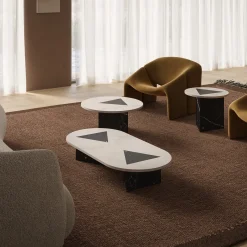 Tavolino laterale rotondo in marmo nero e bianco Modern S di Lorenzo Zaccarin