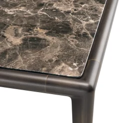 Tavolino Milo Dark Emperador di Stefano Giovannoni
