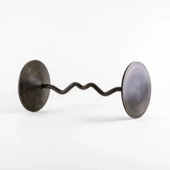 Tavolino multifunzionale Balance in bronzo di Millim Studio