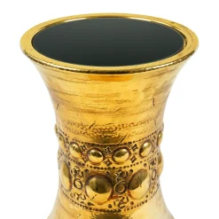 Tavolino Myra in ceramica oro di Gabriele Mengoni