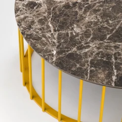 0134 Tavolino rotondo giallo
