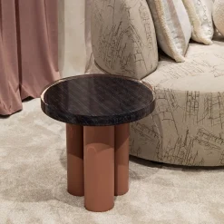 Tavolino rotondo in metallo e resina rosa antico e grigio scuro Amber
