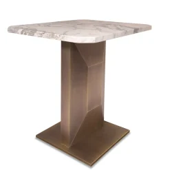 Tavolino Rylan con base in ottone e piano in marmo Calacatta