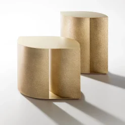 Tavolino Sinestesia in ottone DeErosion 60 di TIPSTUDIO
