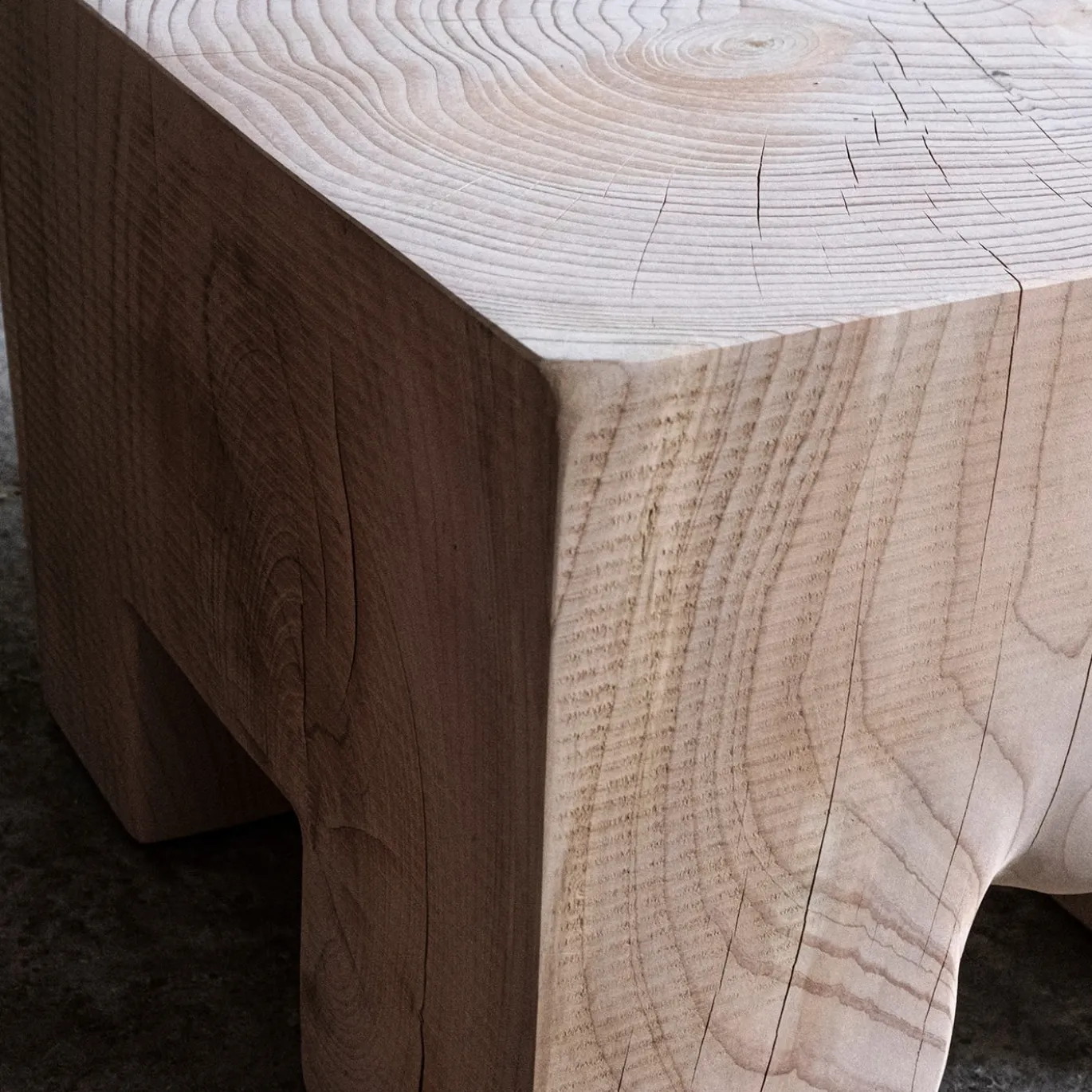 Tavolino Skelly Cube finitura naturale