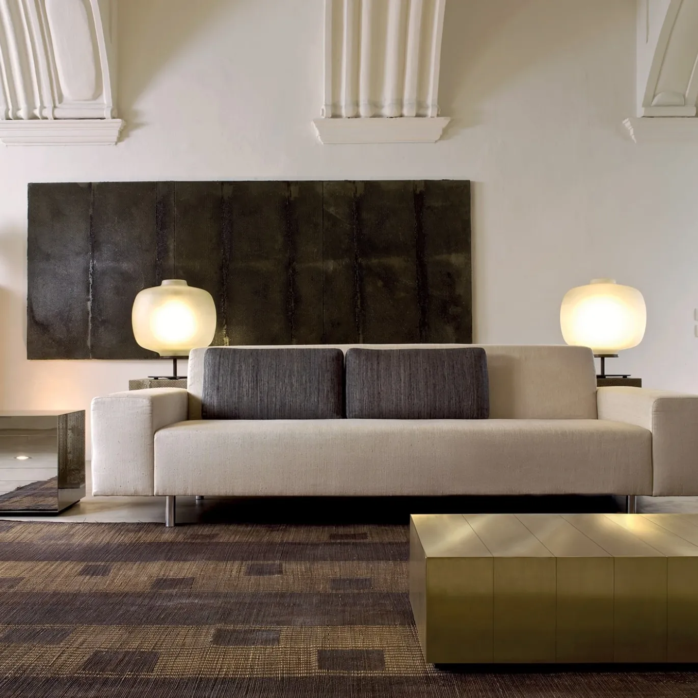Tavolino ST 32 in Ottone Satinato Oro