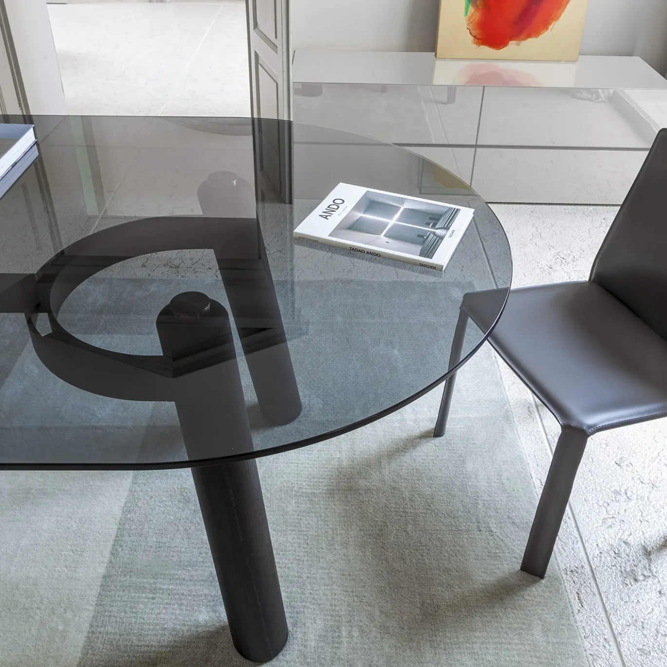 Tavolo Arco in vetro fumé e rovere Laguna