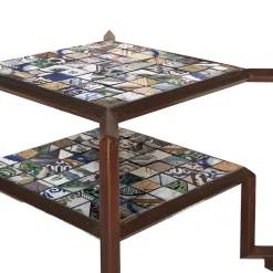 Tavolo con piastrelle a mosaico Spider