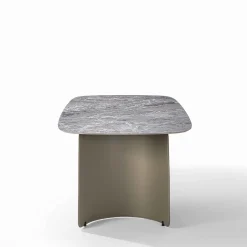 Tavolo da pranzo Butterfly con base in pelle e top in gres porcellanato
