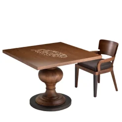 Tavolo Da Pranzo By Archer and Humphryes