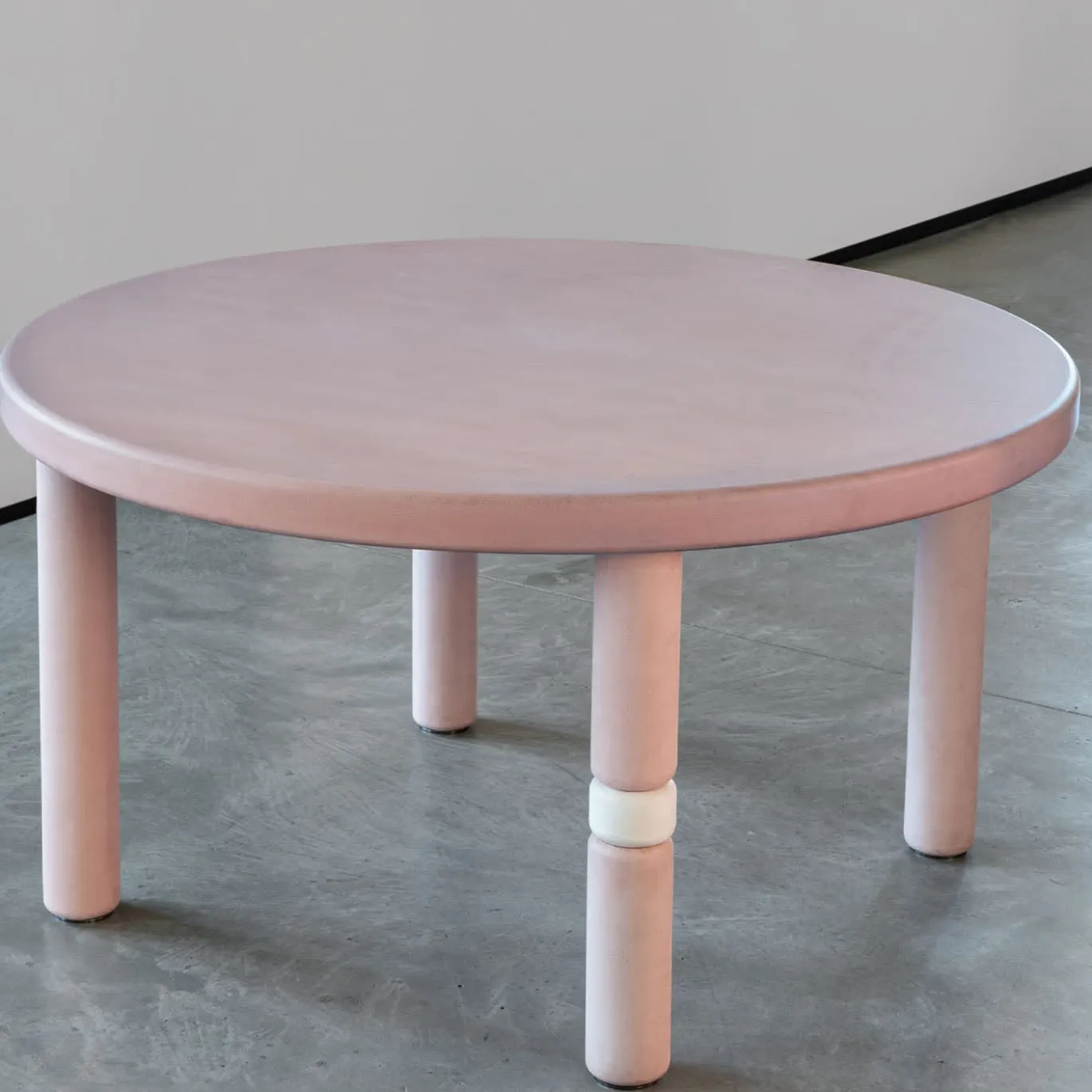 Tavolo da pranzo circolare rosa Flipper
