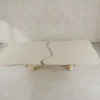 Tavolo da pranzo Faraglioni grande con piano diviso in travertino e gambe in rovere
