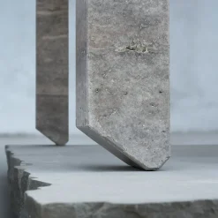 Tavolo da pranzo in marmo grigio Tiptoe