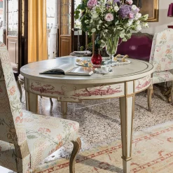 Tavolo da pranzo Manin verde mela con decori cineserie viola