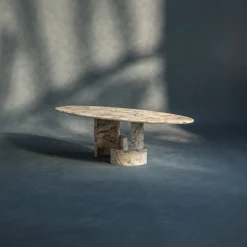 Tavolo da pranzo ovale in marmo beige CC