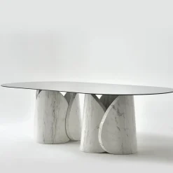 Tavolo da pranzo Petalo in marmo Palissandro con piano in vetro fumé