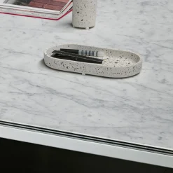 Tavolo da pranzo quadrato Fillo in marmo bianco di Carrara
