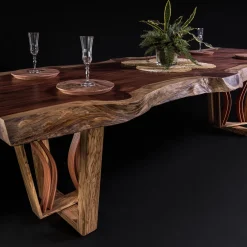 Tavolo da pranzo Solivante in legno di sequoia