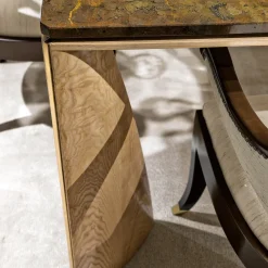 Tavolo da pranzo Tamo in legno e marmo di Siena