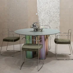 Tavolo da pranzo Tubone in acciaio con piano rotondo verde e base effetto arcobaleno
