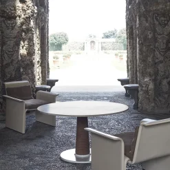 Tavolo da salotto in marmo Carrara bianco tramonto di Paola Navone
