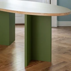 Tavolo Elliss con finitura opaca