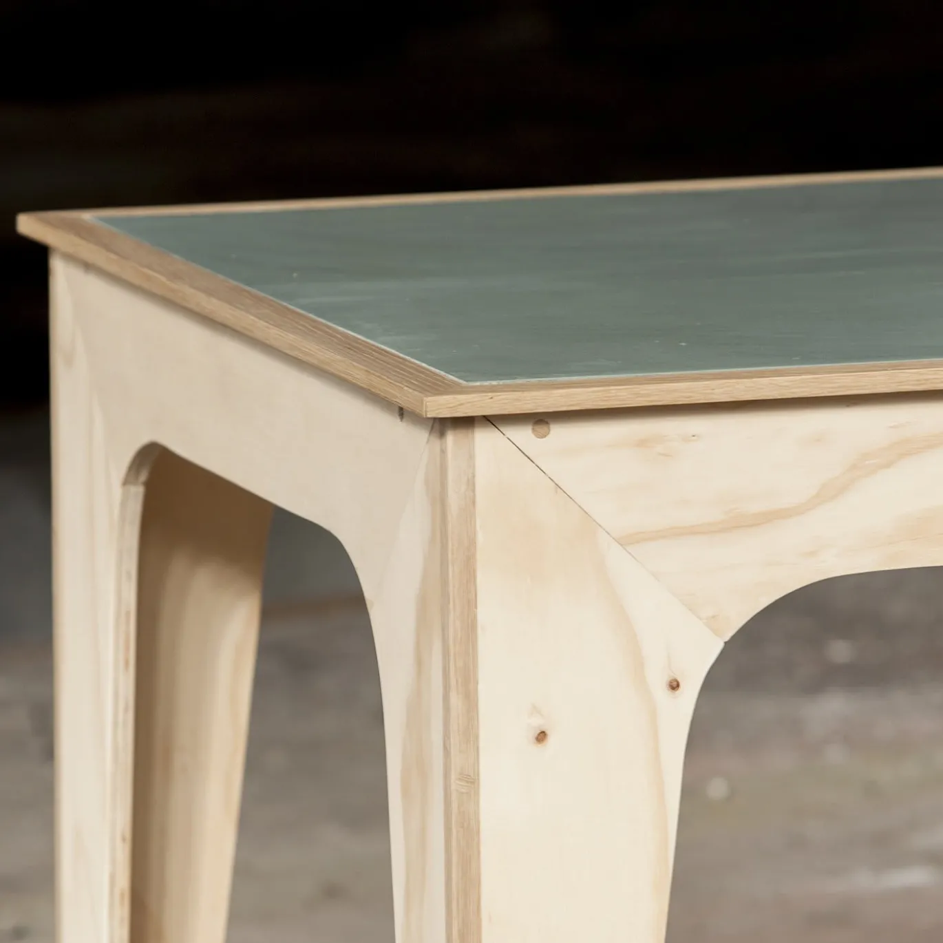 Tavolo in legno Novanta