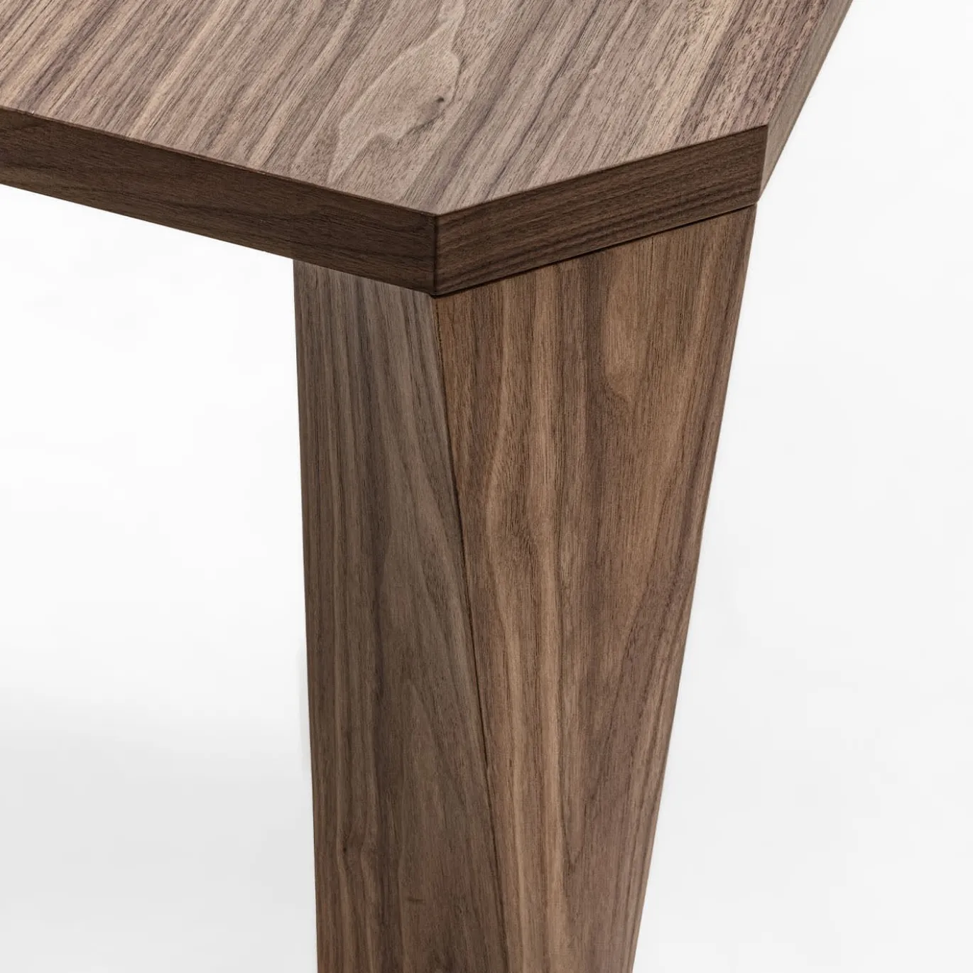 Tavolo rettangolare in legno di noce Canaletto Super Twist